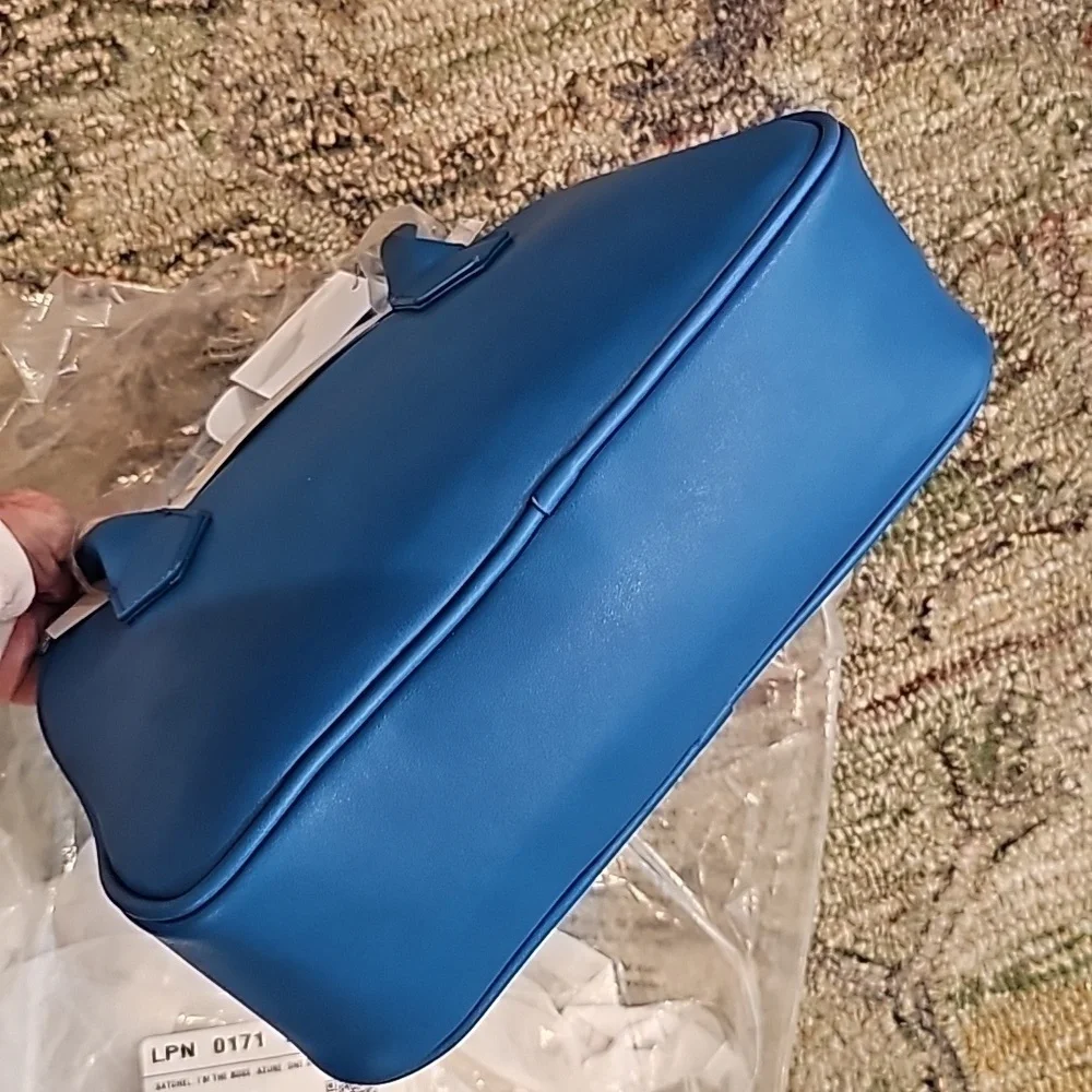 New JUSTFAB 'm The Boss Blue Dome Satchel